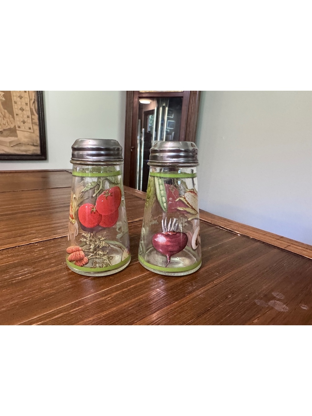 Vintage Glass Salt Pepper Shakers Vegetable Print Metal Lids Retro Kitchen Pair